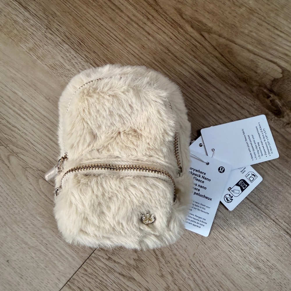 Lululemon Everywhere Nano Backpack
Plush Fleece - Picture 11 of 12